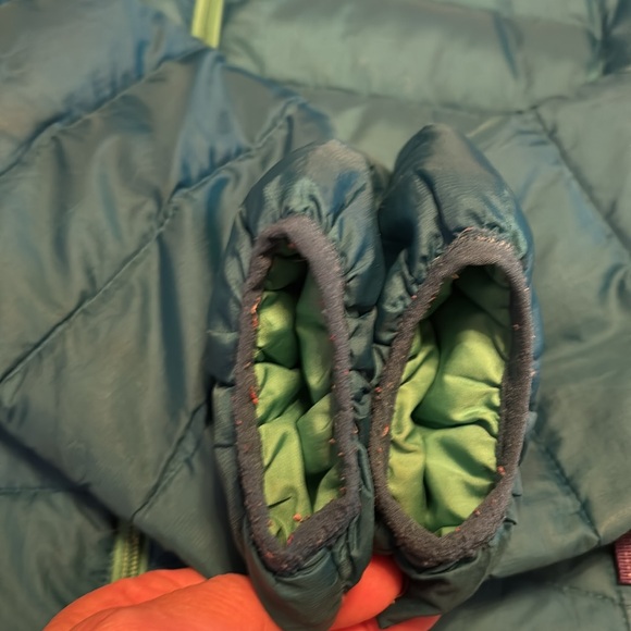 Patagonia Girls (Size 12) Down Jacket/Coat, Underwater Blue/Aqua Green - Picture 16 of 16